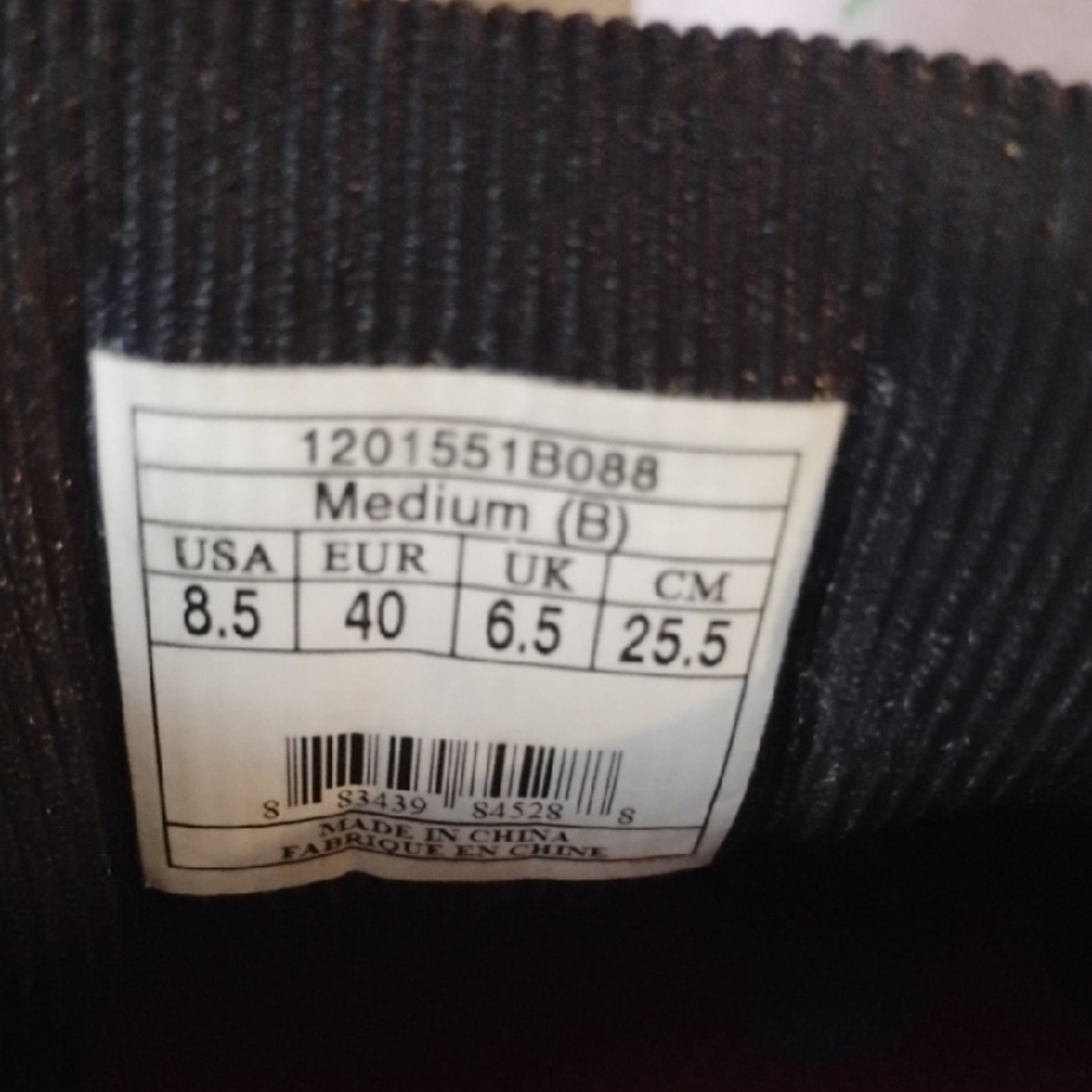Brooks Black and Pink Women's Athletic Shoes - Picture 3 of 7